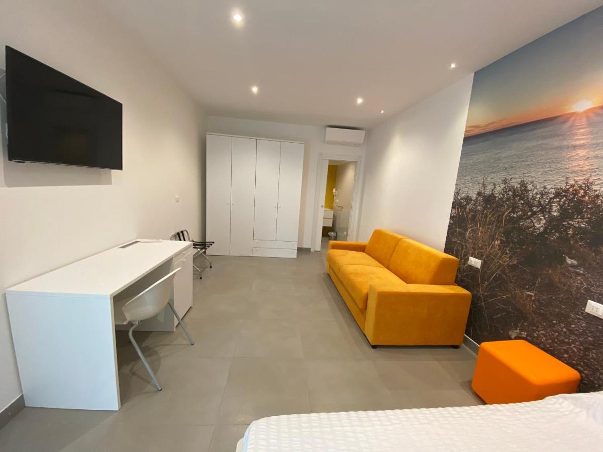 Torre Del Mare Rooms Берджеджи Экстерьер фото